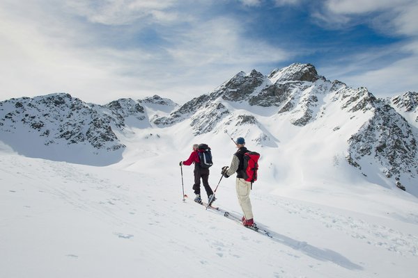 Comment planifier une randonnée dans les montagnes de la Cordillère Blanche, Pérou?